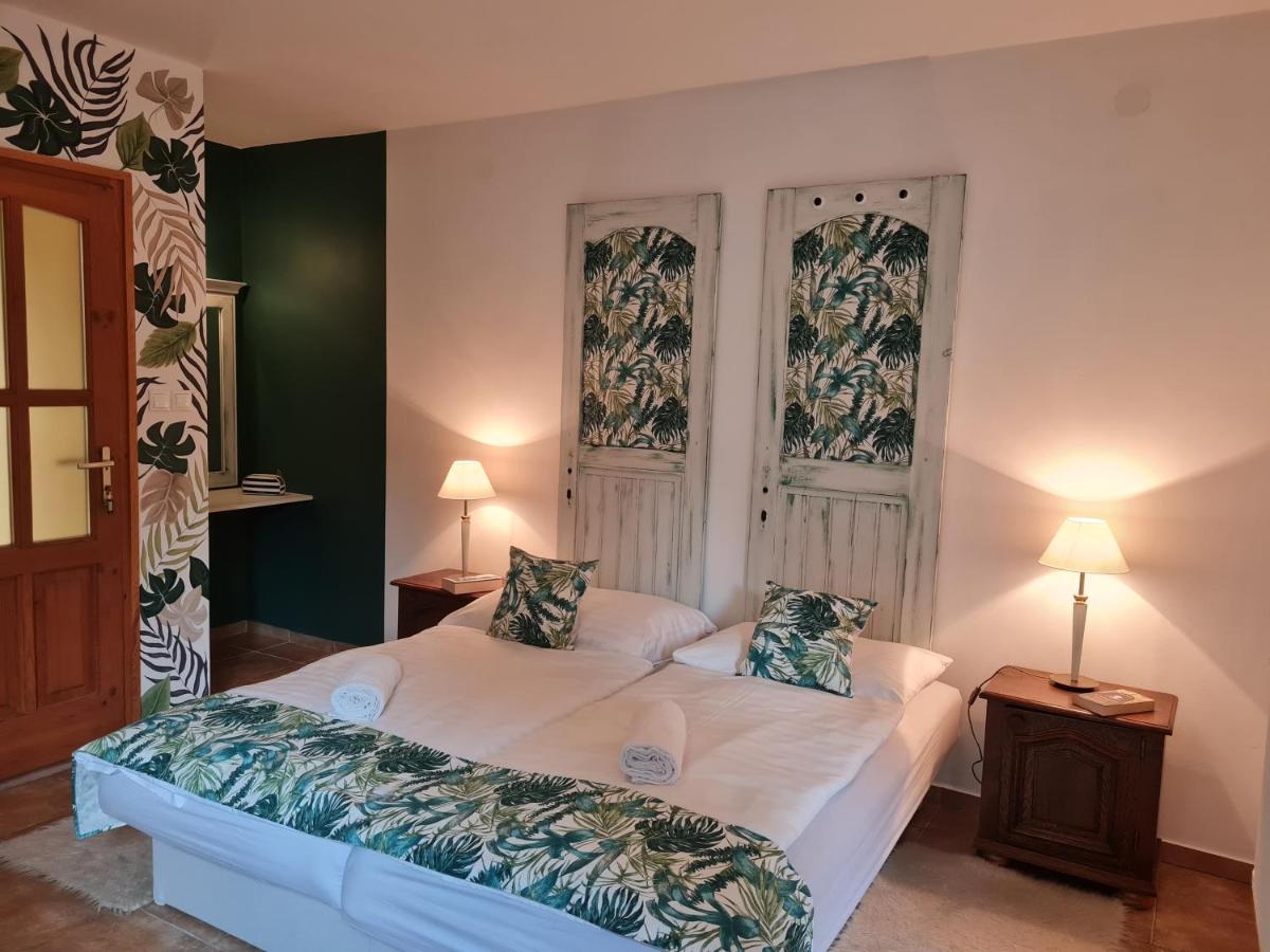 Tulipanvendeghaz Hotell Keszthely Eksteriør bilde