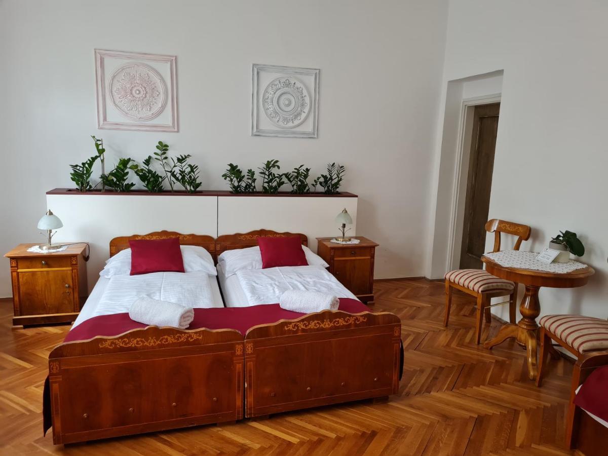 Tulipanvendeghaz Hotell Keszthely Eksteriør bilde