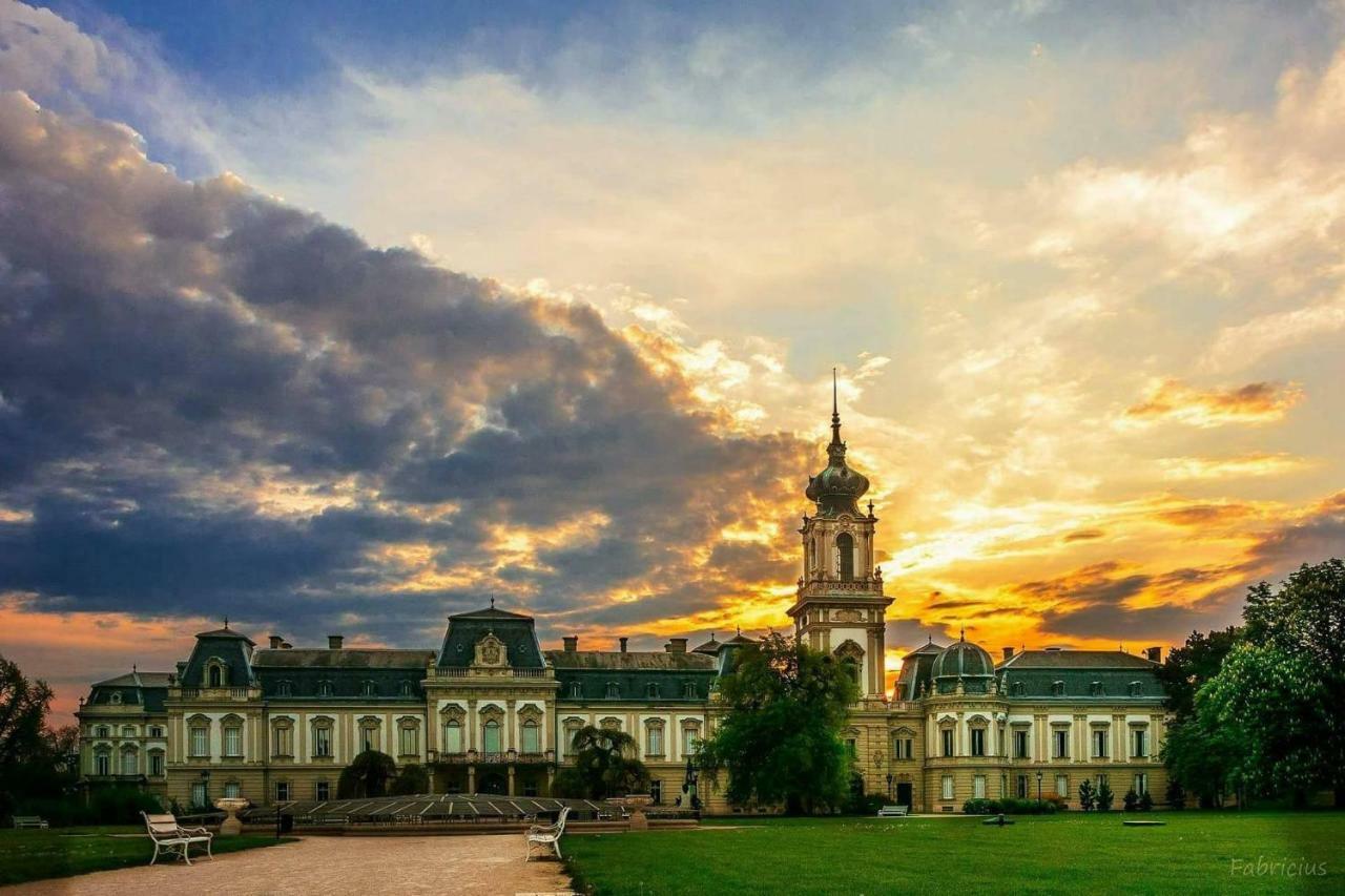 Tulipanvendeghaz Hotell Keszthely Eksteriør bilde