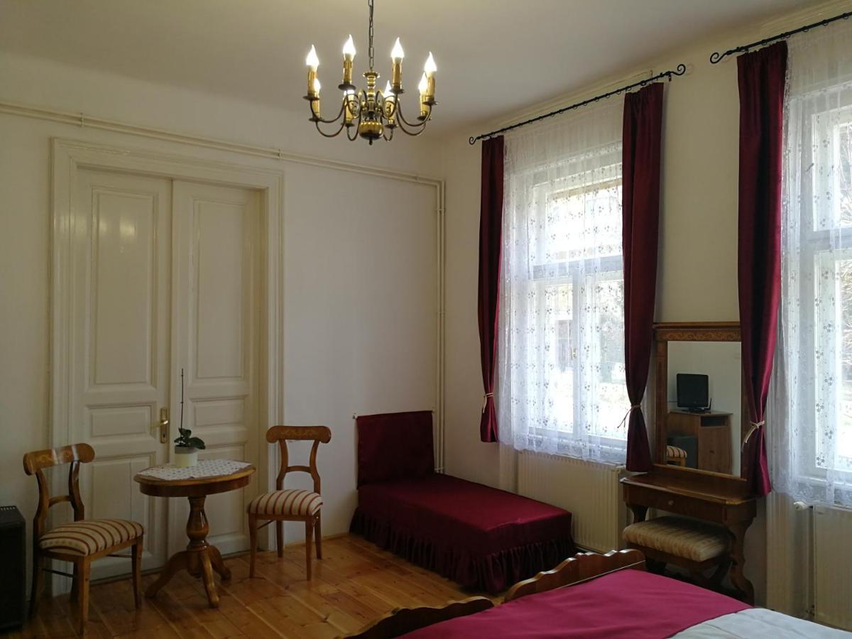 Tulipanvendeghaz Hotell Keszthely Eksteriør bilde