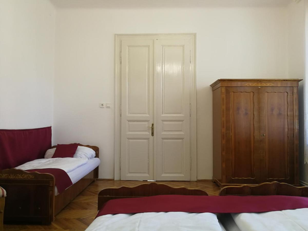 Tulipanvendeghaz Hotell Keszthely Eksteriør bilde